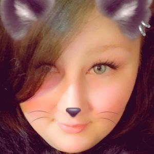 Meet your Posher, Eva